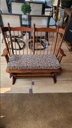 Sillón mesedora antiguo