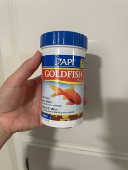 API Goldfish Flakes