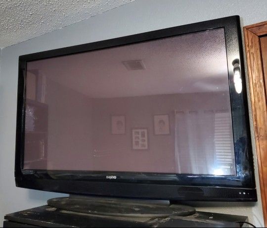 50" Sanyo with Remote Model dp50719 Tv