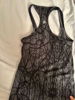Lululemon tank top