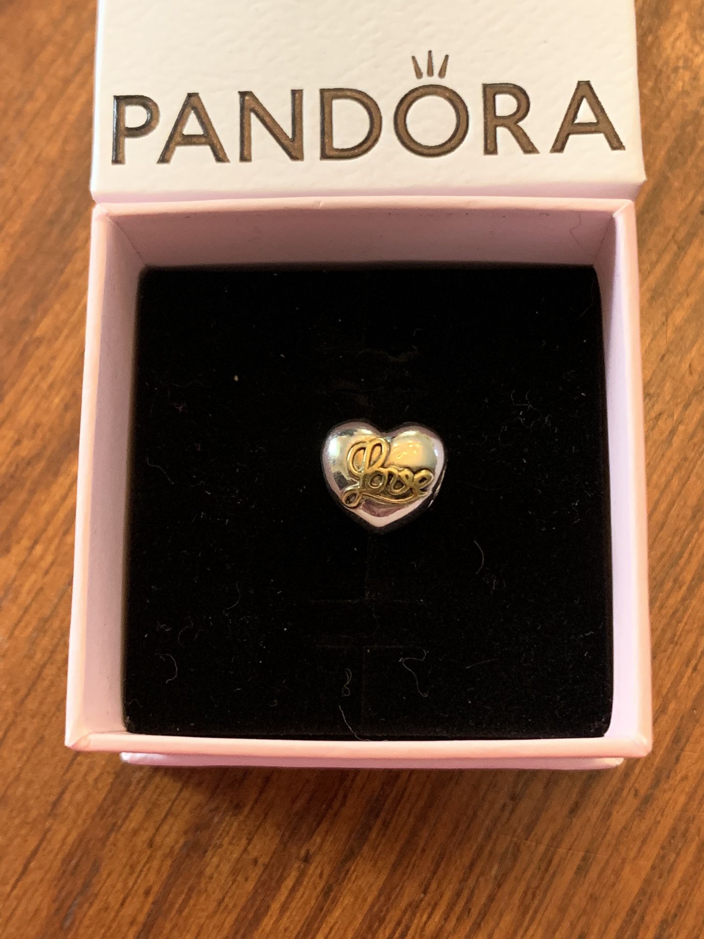 Pandora “Heart Of Love” Charm NEW