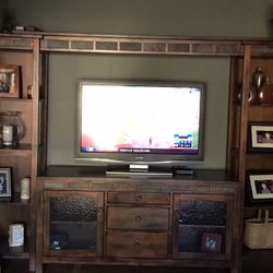TV Console / Entertainment center