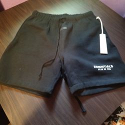 Mens Essentials New Shorts Large And X- Large
