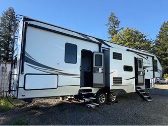 2022 Keystone Cougar 39ft 364BHL - 5th Whl