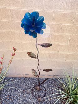 Blue Metal Flower Garden Stake Sculpture