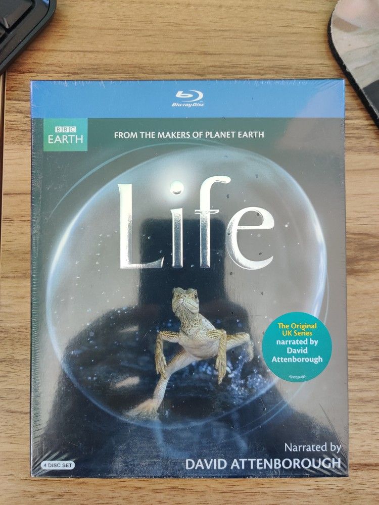 Life (4-disc blu-ray set) - NEW