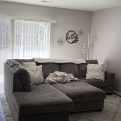 Sectional Couch With Ottoman 