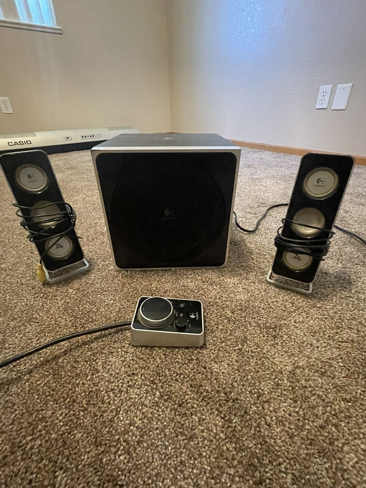 Logitech Speaker System