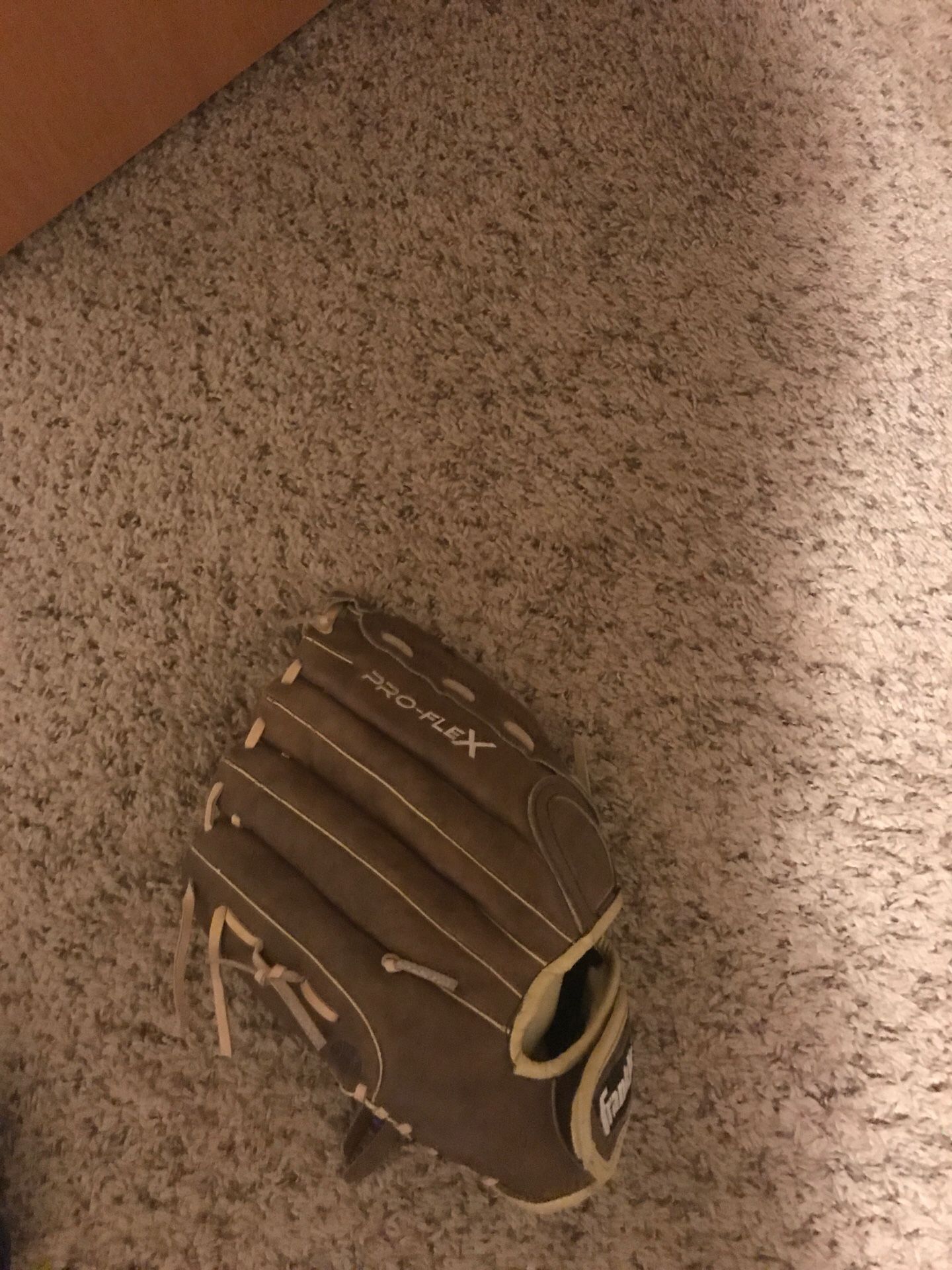 Baseball glove