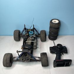 XTM X-Cellerator Nitro RC Car Extra Tires Remote XTM .18 Needs Work