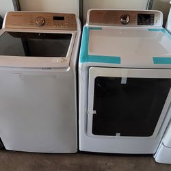 New Samsung Top Loading Washer And Gas Dryer Set 