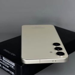 𝚂𝚊𝚖𝚜𝚞𝚗𝚐 𝙶𝚊𝚕𝚊𝚡𝚢 𝚜24 plus