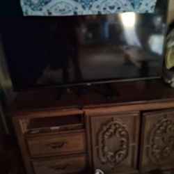 46 Inch RCA Tv