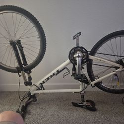 Trek 70 Mountain bike classic 2003 or 2004.