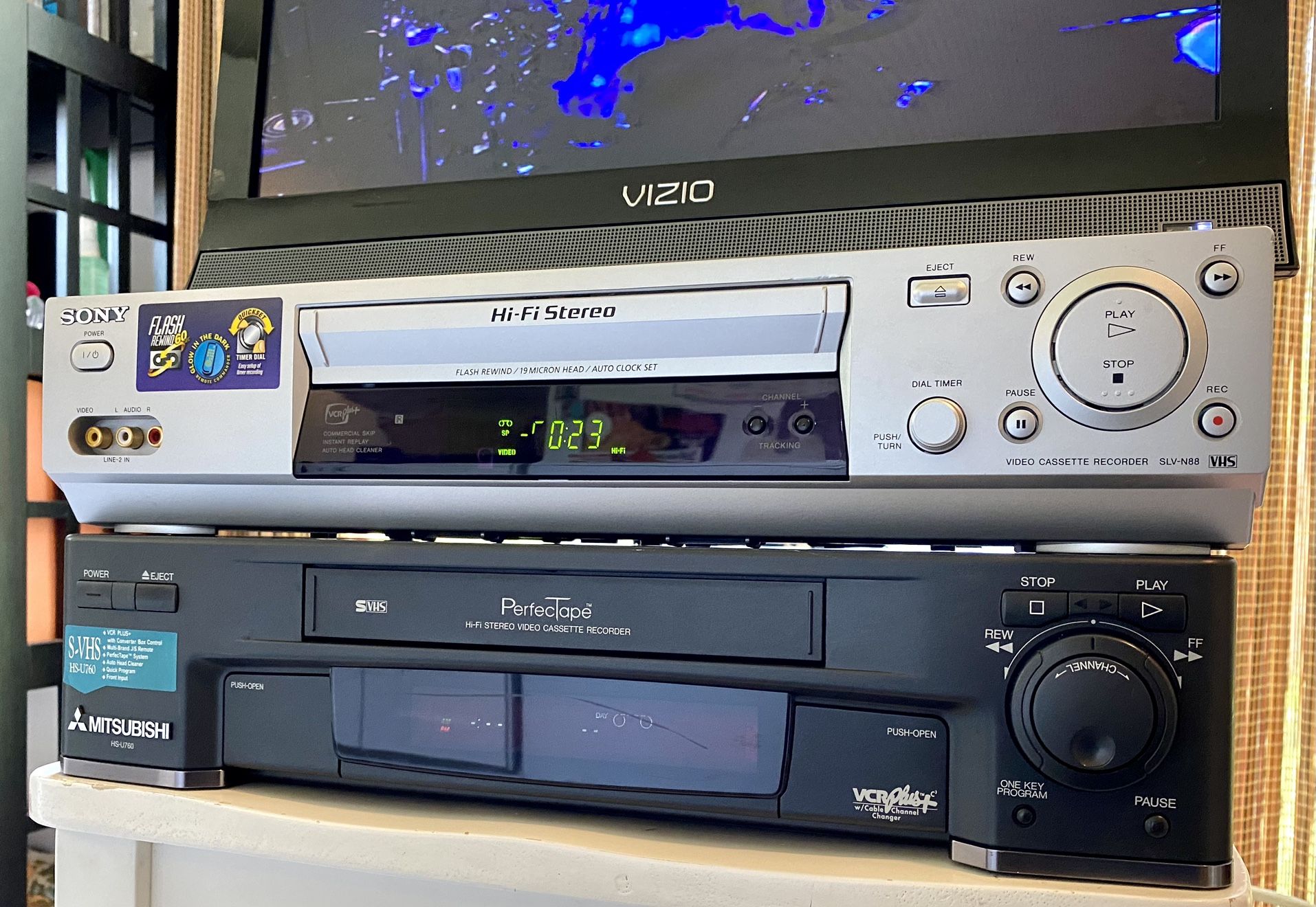 SONY SLV-N88 STEREO-HI-FI VHS-VCR PLAYER/RECORDER+REMOTE…