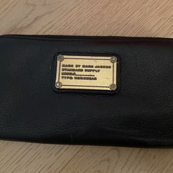 Marc Jacobs Zipper Wallet