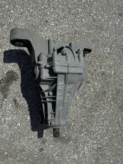 11-17 AUDI Q7 VW TOUAREG 3.0L REAR AXLE DIFFERENTIAL CARRIER  OEM