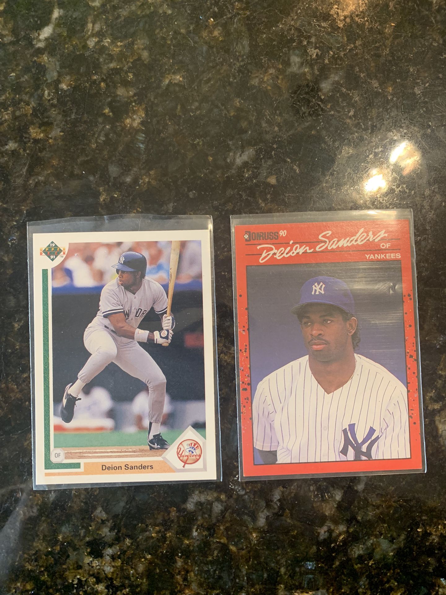 Deion sanders Baseball Cards