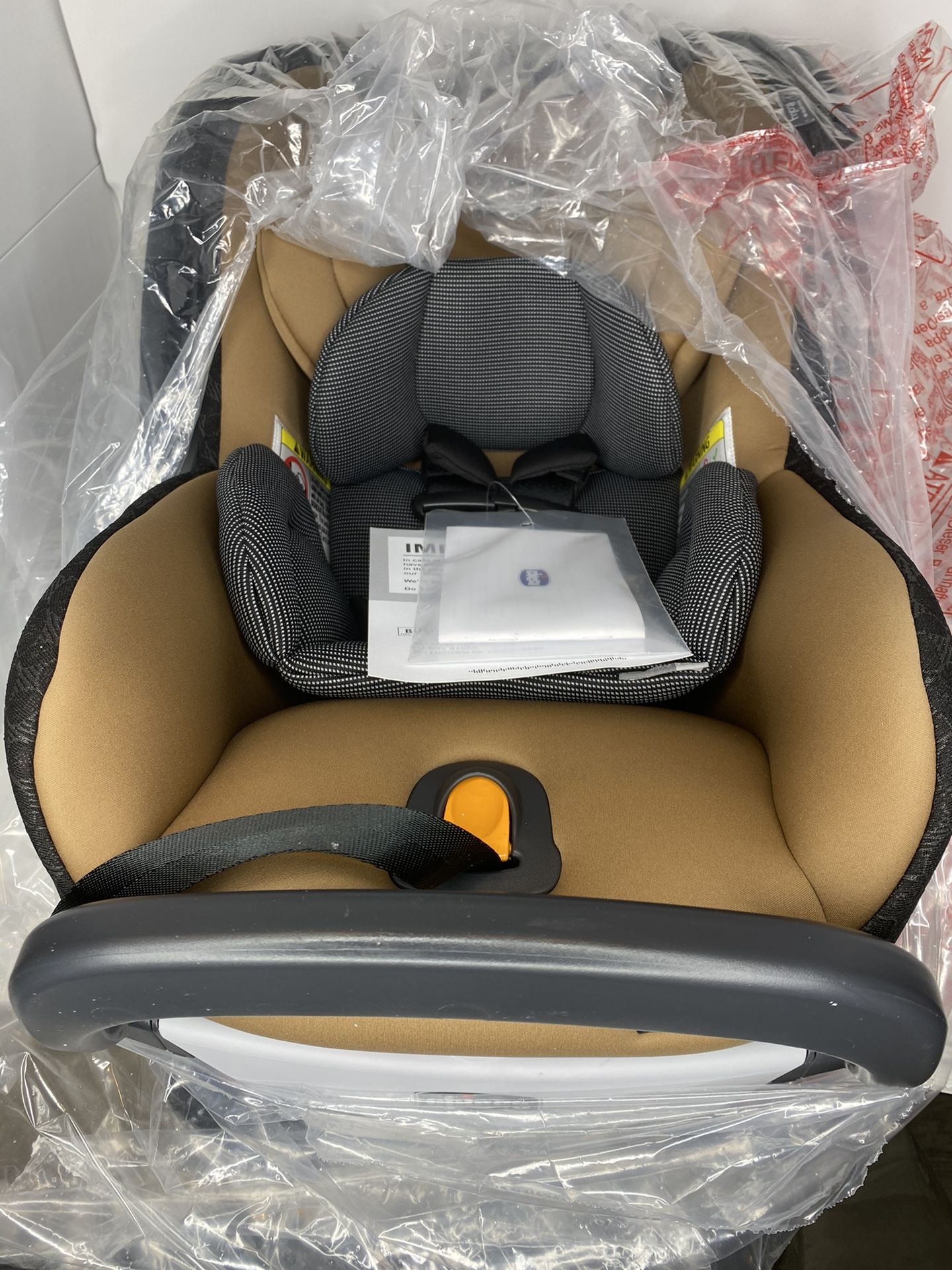 Chicco fit 2 infant car seat