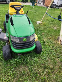 Riding lawn mower