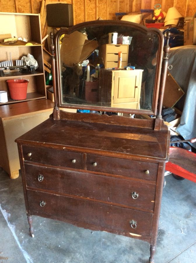 Vintage 1930’s Rockford 4 Drawer Dresser