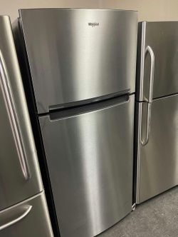 Whirlpool Top Mount Refrigerator - Stainless Steel, Great Condition
