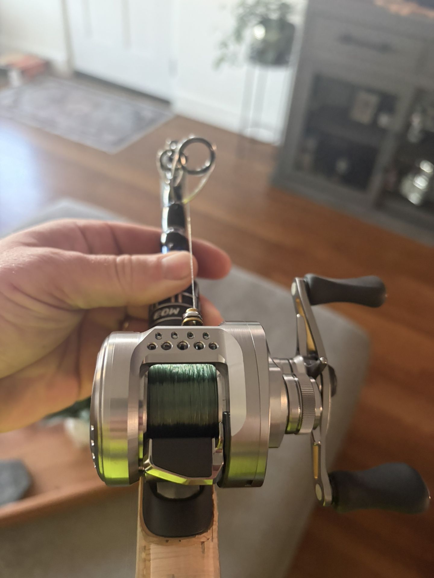Shimano Calcutta conquest BFS.  Fishing Reel XG  Right 