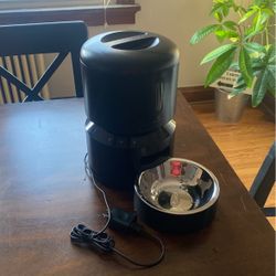 Automatic Cat Feeder