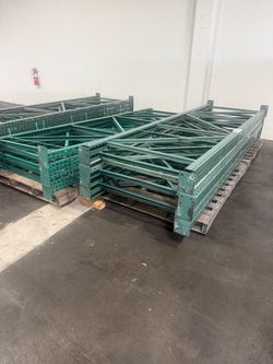 Pallet racks
