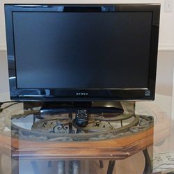 26 In Dynex TV With Remote