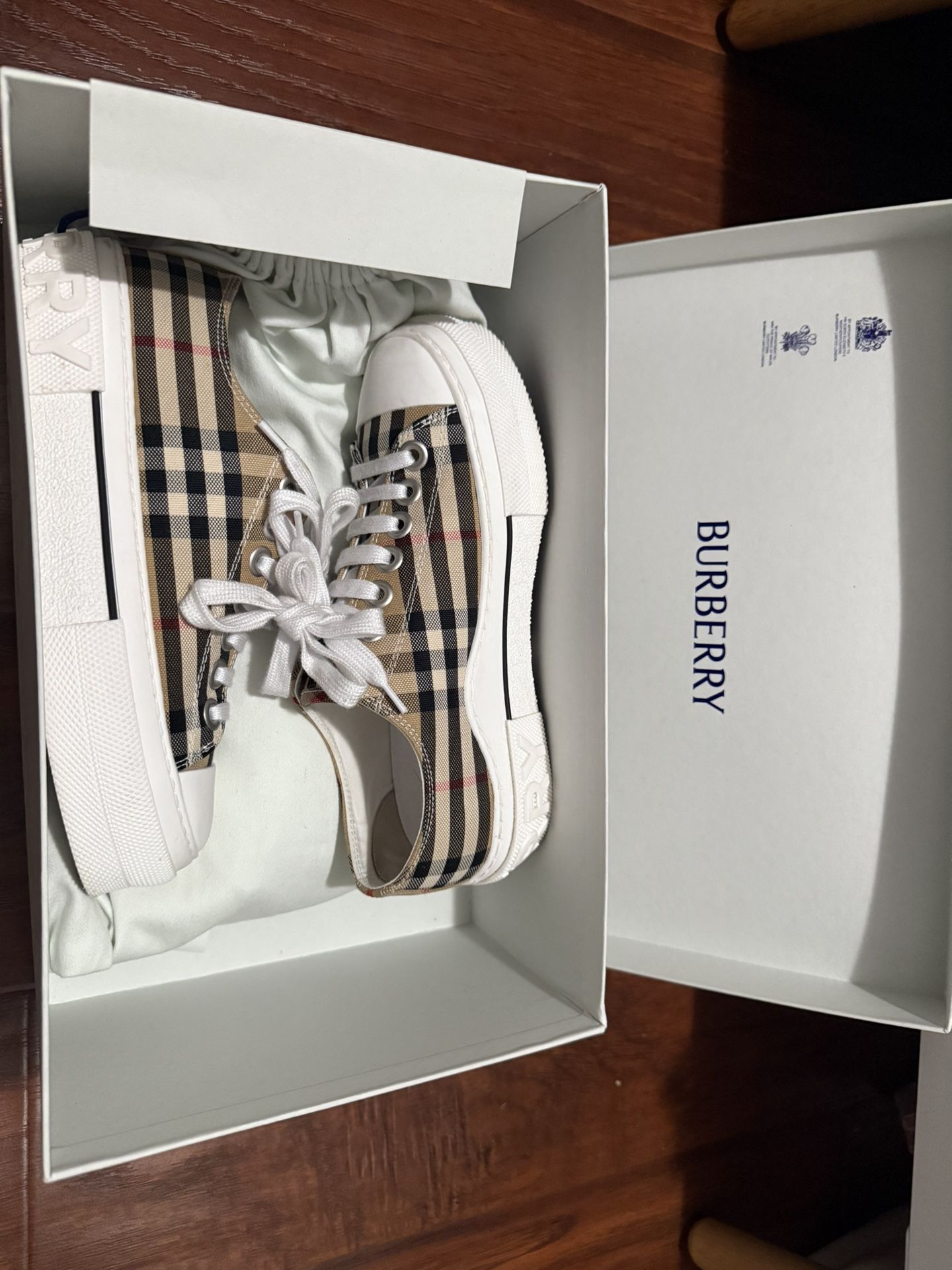 Burberry Women’s Shoe