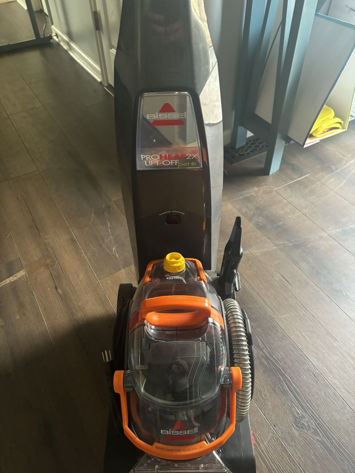 Bissel Carpet Cleaner