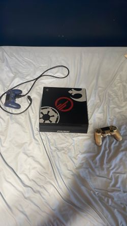 PS4 Pro 1TB (CUH-7115B) + 2 DualShock 4 Controllers