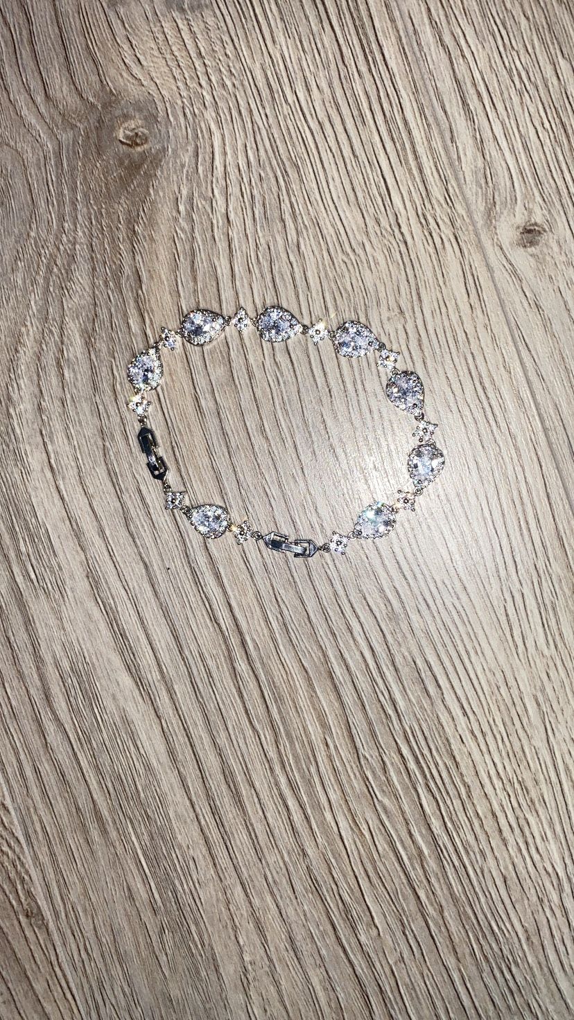 Vintage Style Crystal Flex Bracelet