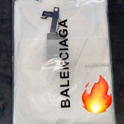 New With Tags White Designer Tshirt (Size: M)