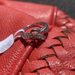  White Sapphire and Silver Ring Size 7