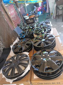 Hubcaps R16