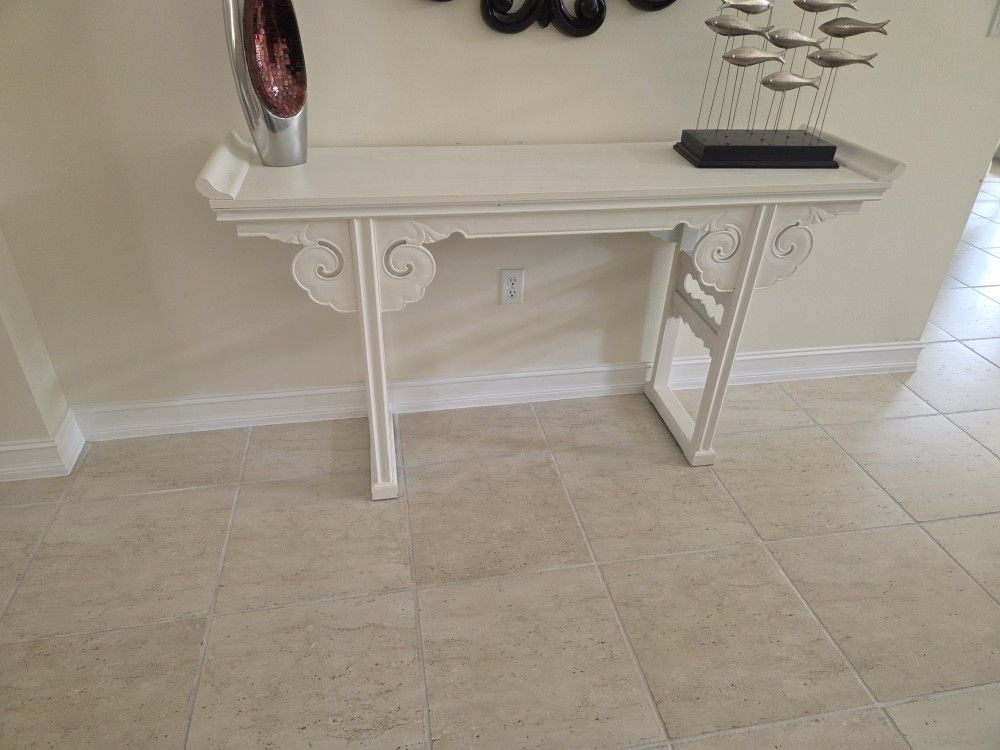 Table With Decore 80