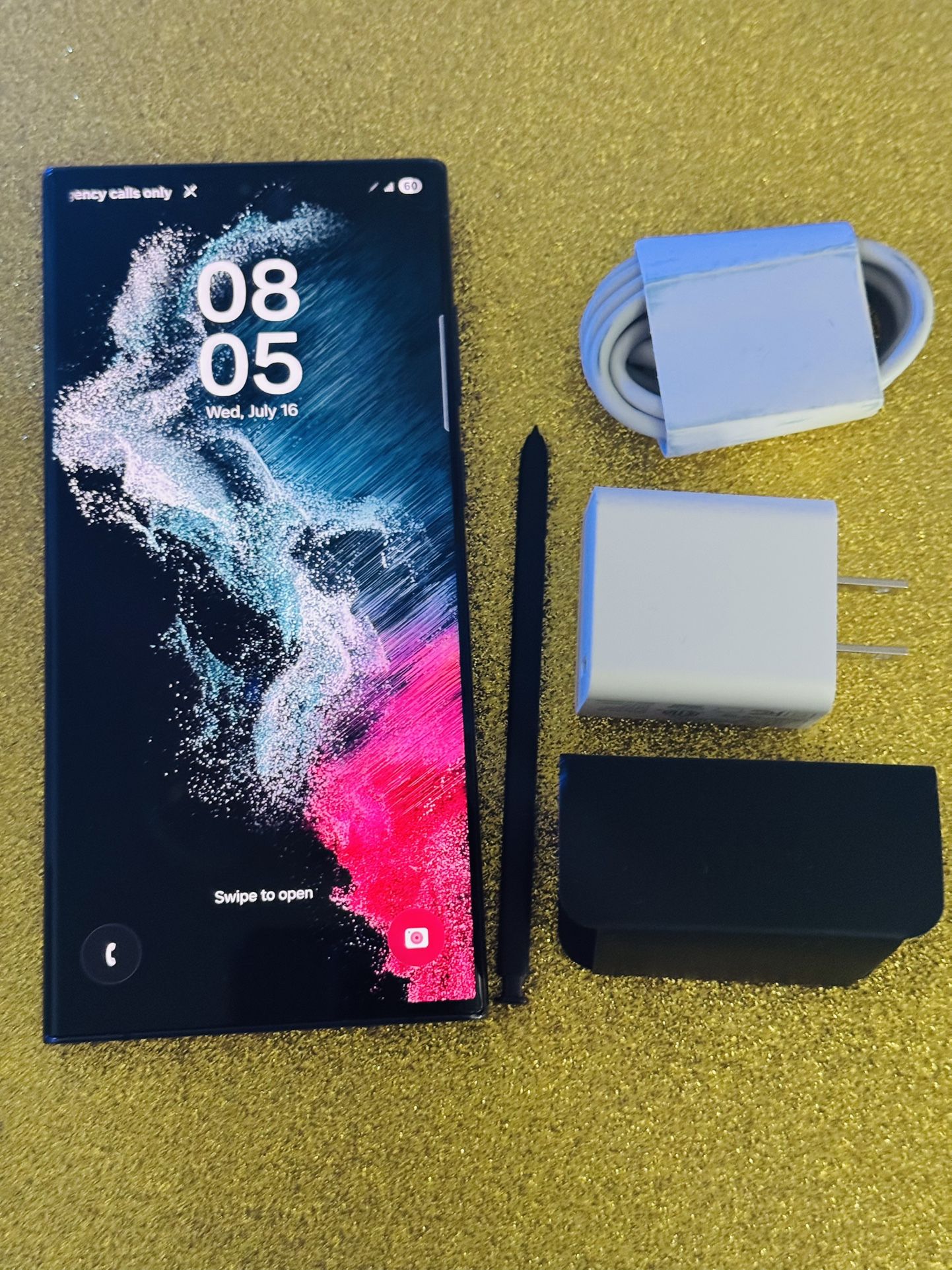 Samsung Galaxy s22 Ultra 5g (128gb) black UNLOCKED