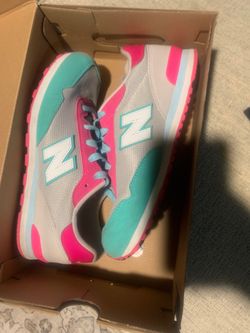 Tennis shoe