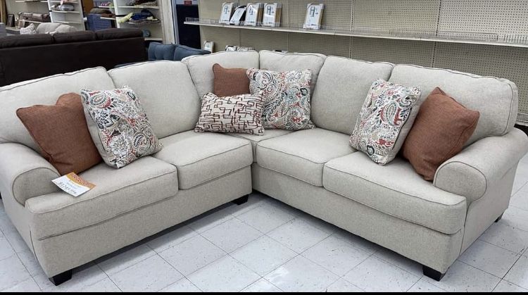 Amici Fiesta 2 Piece RAF Sectional