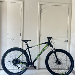 Schwinn Boundary Mountain Bike 29”