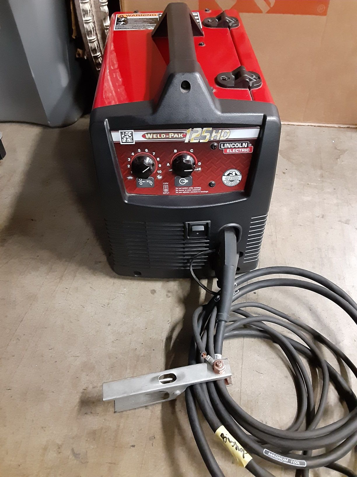 Lincoln Electric Weld Pak 125 HD WireFeed Welder for Sale in Anaheim