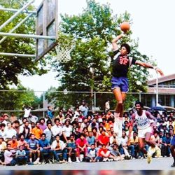 73"MITSUBISHI 1080P DIGITAL LASER PROJECTION TV WITH REMOTE $300 FINAL PRICE 