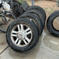 Tires For A pick Up FORD R18 6 Holes