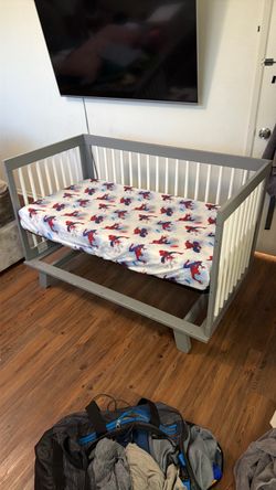 Baby crib