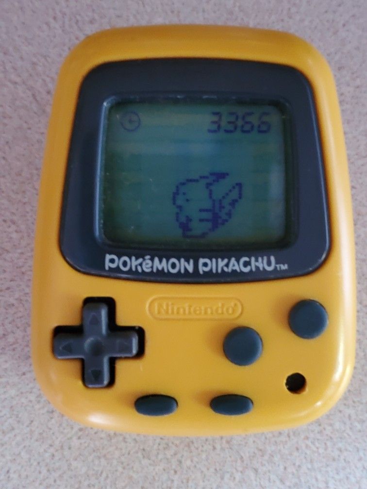 Pokemon Pikachu/ 1995, 1998/ Pocket Game/ Works well