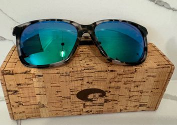 Authentic Costa Del Mar, May polarized sunglasses, if listed they’re available. Only msg for pick up