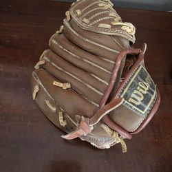 Youth Wilson Ball Glove