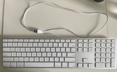 Apple A1243 Aluminum USB Keyboard